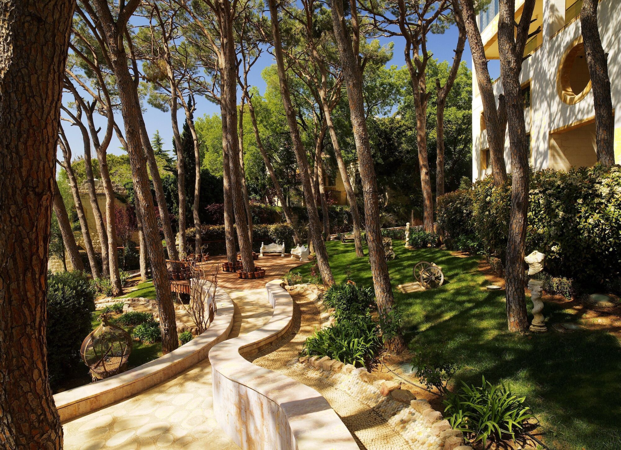 Grand Hills Hotel & Spa Brummana Exterior photo